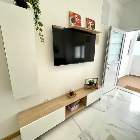 6 Island Village With Wi Fi And Pool Apartment